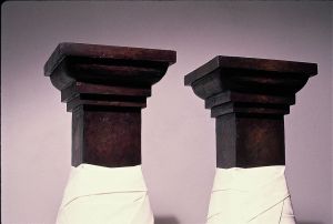 detail (Twin Columns)